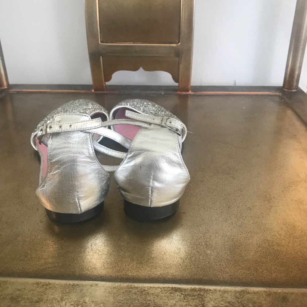 Shoes - Picture 3 of 4